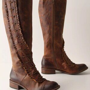 Miss albright Anthropologie winding ruffle boots 8 leather